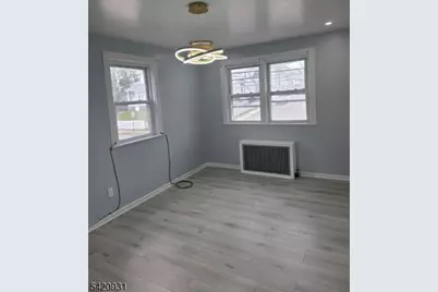 33 Glover Ave, Paterson, NJ 07501 - Photo 12