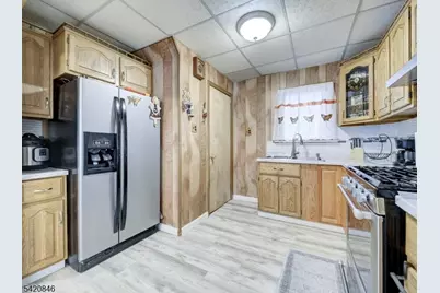 32 Montgomery St, Bloomfield, NJ 07003 - Photo 28