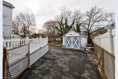 32 Montgomery St, Bloomfield, NJ 07003 - Photo 6