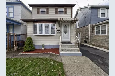 32 Montgomery St, Bloomfield, NJ 07003 - Photo 4