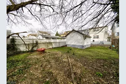 32 Montgomery St, Bloomfield, NJ 07003 - Photo 10