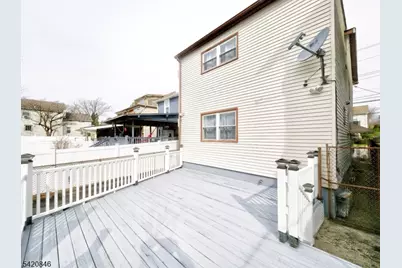 32 Montgomery St, Bloomfield, NJ 07003 - Photo 14