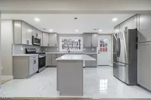 28 Harvard Ave, Woodbridge Township, NJ 07001 - Photo 12