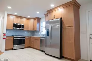 31 Lakeview Rd, Sparta Township, NJ 07871 - Photo 4