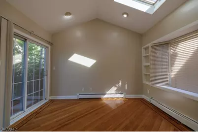 606 N Washington Ave, Dunellen, NJ 08812 - Photo 4