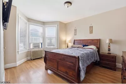 40 Schley St, Newark, NJ 07112 - Photo 2