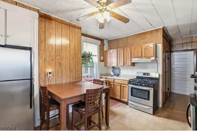 40 Schley St, Newark, NJ 07112 - Photo 20