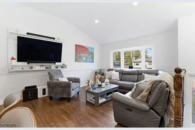 14 Cindy Ln, Jefferson Township, NJ 07438 - Photo 20