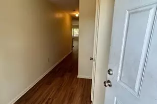 13 Hampton Rd, New Brunswick, NJ 08901 - Photo 2