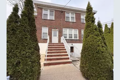 536 Lake Ave #4, Lyndhurst Township, NJ 07071 - Photo 2