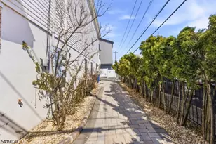 56 Lentz Ave, Newark, NJ 07105 - Photo 4