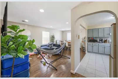 56 Lentz Ave, Newark, NJ 07105 - Photo 12