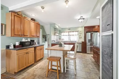 179 Buena Vista Ave, Hawthorne, NJ 07506 - Photo 6