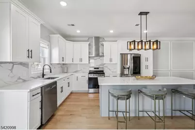 130A Brighton Ave, Kearny, NJ 07032 - Photo 8