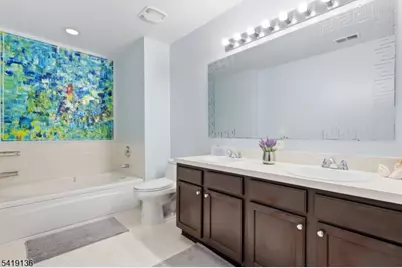 212 Swanstrom Pl, Union Township, NJ 07083 - Photo 18