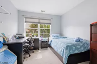 212 Swanstrom Pl, Union Township, NJ 07083 - Photo 16