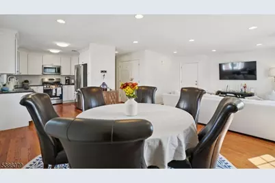 38 Centre St, Nutley, NJ 07110 - Photo 8