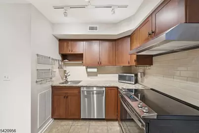 36 Countryside Dr, Bernards Township, NJ 07920 - Photo 8