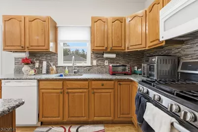 66 Gates Rd, Franklin Township, NJ 08873 - Photo 8