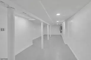 21 Cross St, Montclair, NJ 07042 - Photo 18