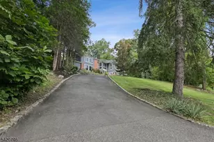 1414 Whipporwill Way, Mountainside, NJ 07092 - Photo 32