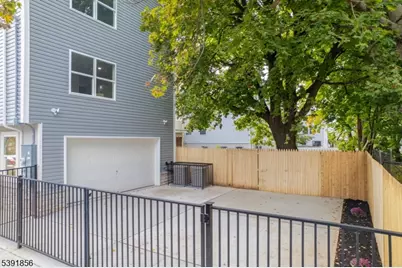 543 13th Ave, Newark, NJ 07103 - Photo 26