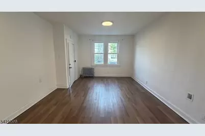 202 S Stiles St #1L, Linden, NJ 07036 - Photo 2