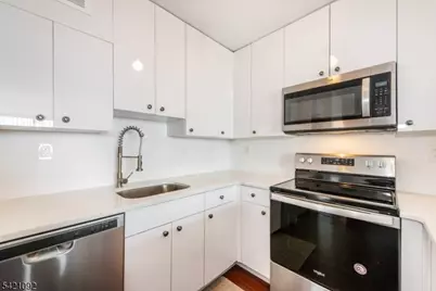 1 Claridge Drive #300, Verona Twp., NJ 07044 - Photo 14