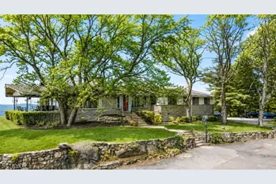 1 Ramapo Park, Wanaque, NJ 07436 - Photo 2