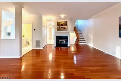 1007 Edgehill Ter, Hanover Township, NJ 07981 - Photo 4