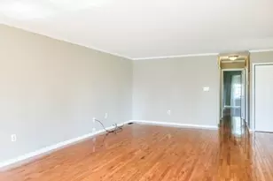 2D Aaron Burr Ct, Monroe Township, NJ 08831 - Photo 4