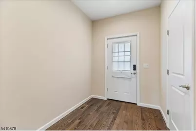 100 Valerie Dr, Manville, NJ 08835 - Photo 4