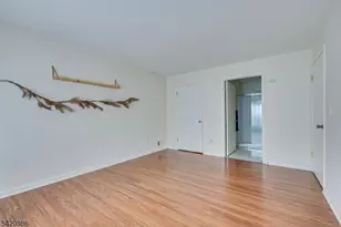 69 Amberly Ct, Franklin Township, NJ 08823 - Photo 10