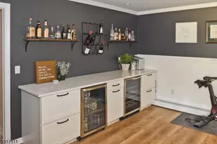 42 Melrose Dr, Chester, NJ 07930 - Photo 10