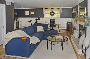 42 Melrose Dr, Chester, NJ 07930 - Photo 8