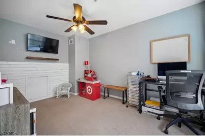 37 Mountainside Dr, Pompton Lakes, NJ 07442 - Photo 10