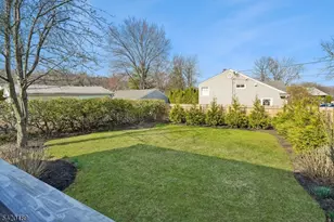 8 Edison Dr, Summit, NJ 07901 - Photo 30