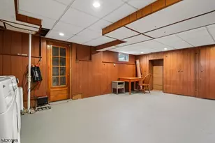 8 Edison Dr, Summit, NJ 07901 - Photo 28