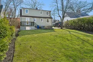 8 Edison Dr, Summit, NJ 07901 - Photo 32