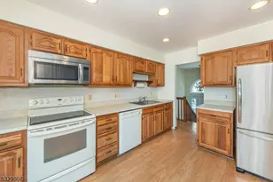 100 Canada Goose Dr, Allamuchy Township, NJ 07840 - Photo 10