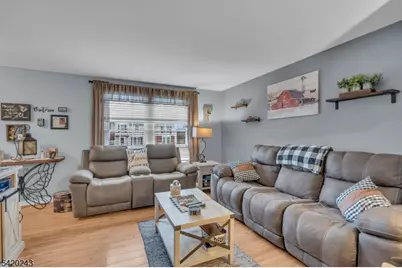 29 Cambridge, Oxford Township, NJ 07863 - Photo 6