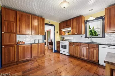 9 West Street, Clinton Township, NJ 08801 - Photo 8