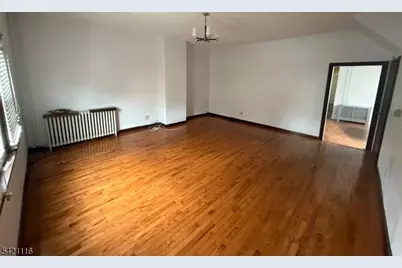 138 Stuyvesant Ave #1F, Newark, NJ 07106 - Photo 4