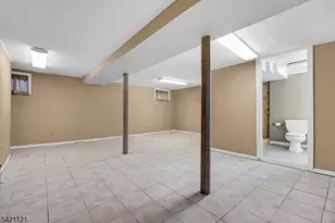 639 Fairfield Ave, Kenilworth, NJ 07033 - Photo 22