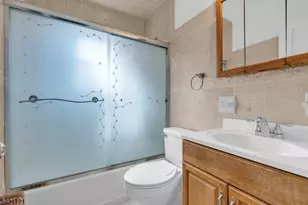 639 Fairfield Ave, Kenilworth, NJ 07033 - Photo 14