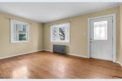 639 Fairfield Ave, Kenilworth, NJ 07033 - Photo 6