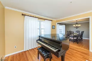 5 Robin Hill Rd, North Caldwell, NJ 07006 - Photo 6