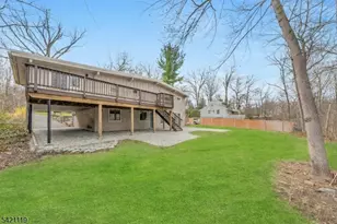 27 Bear Mountain Rd, Ringwood, NJ 07456 - Photo 8