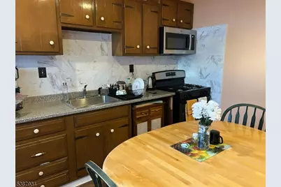 31 Quinn St, Paterson, NJ 07501 - Photo 6