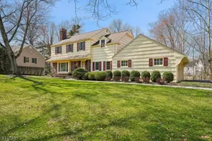 151 Mohawk Rd, Millburn, NJ 07078 - Photo 2